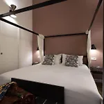 Style & Stone Guest House